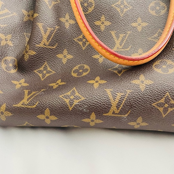 Louis Vuitton Turenne Monogram Canvas MM - Picture 9 of 10